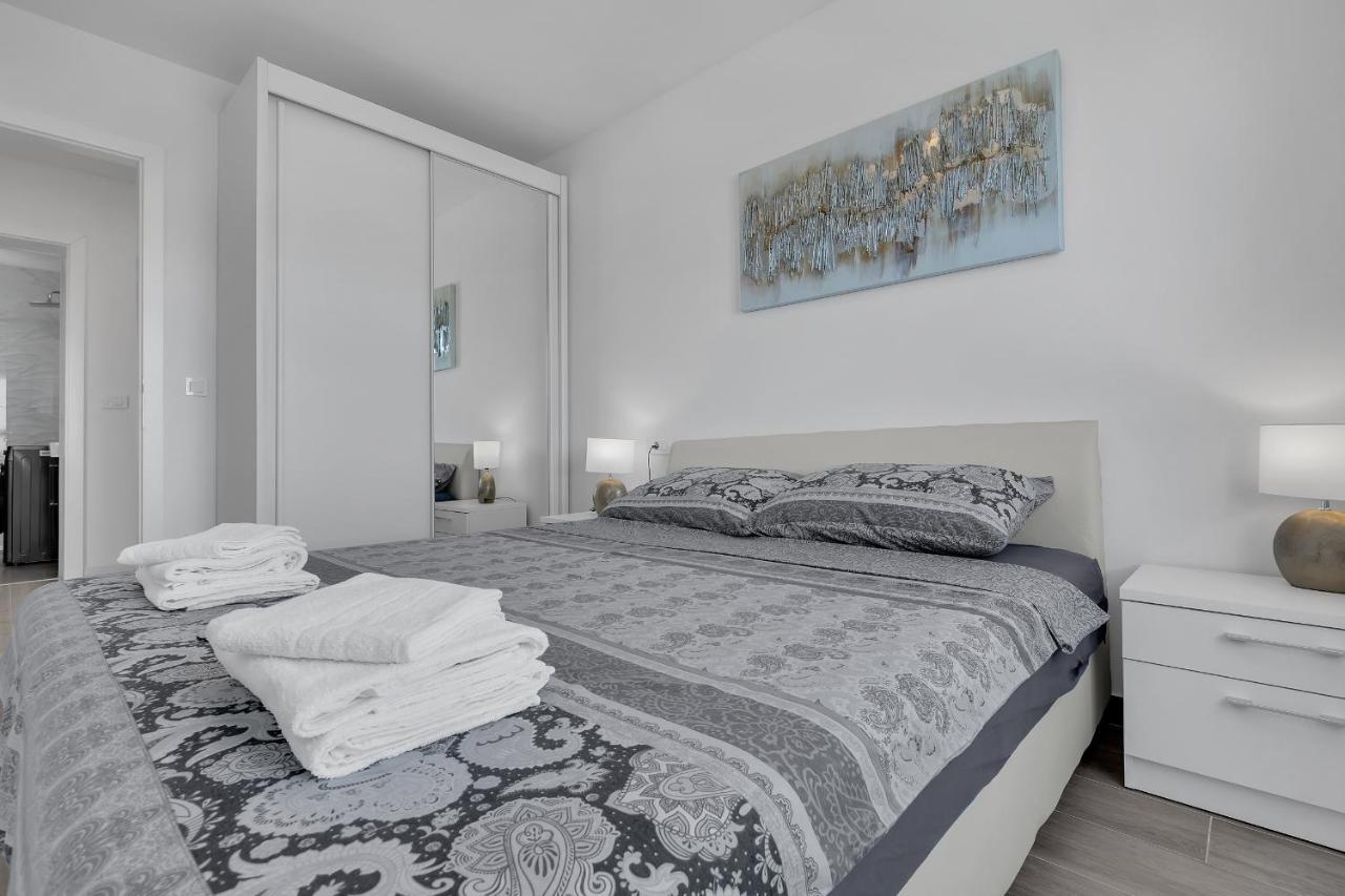 Apartment Navis, Sea View マカルスカ エクステリア 写真